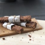 Proteinriegel mit Haferflocken